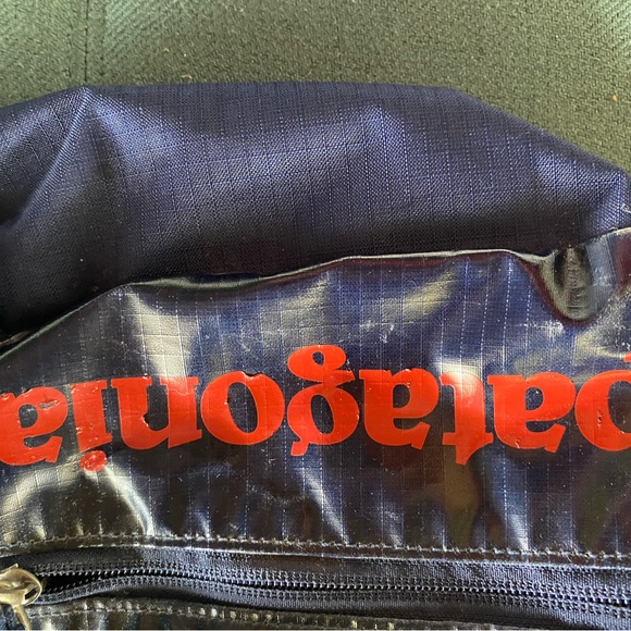 Patagonia Blue Belt Bag Versatile and Durable - Picture 6 of 6